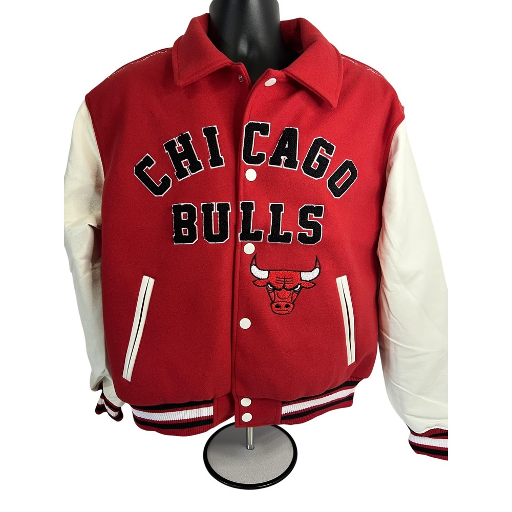 Chicago Bulls Jacket Mens Medium Red White NBA Basketball Ultra Game Varsity